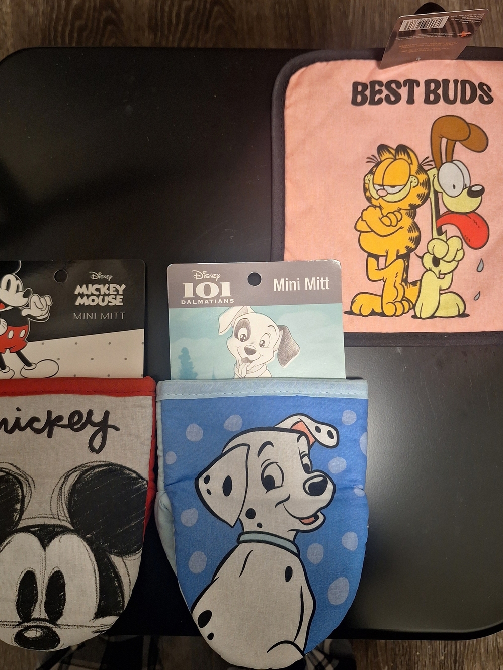 Set of 3 Disney 101 Dalmatians,Mickey and Garfield Mini Mitts for Kids